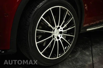 2018 Mercedes-Benz AMG GLC 43 4MATIC - miniatura 3