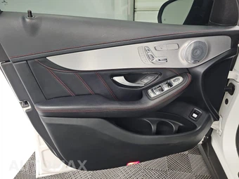 2018 Mercedes-Benz AMG GLC 43 4MATIC – miniatura 9