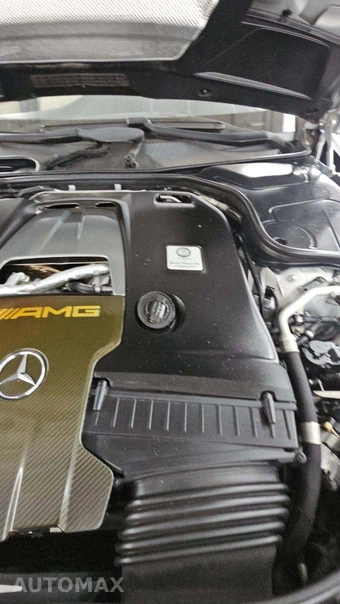 2018 Mercedes-Benz AMG S 63 4MATIC Sedan - miniatura 17