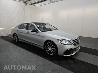 2018 Mercedes-Benz AMG S 63 4MATIC Sedan - miniatura 3