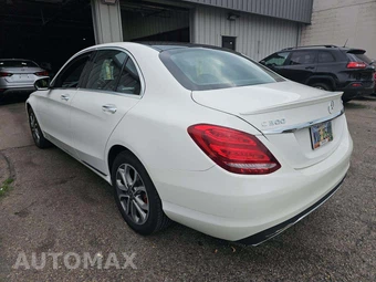 2018 Mercedes-Benz C 300 4MATIC Sedan - miniatura 2