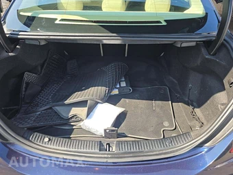 2018 Mercedes-Benz C 300 4MATIC Sedan – miniatura 14
