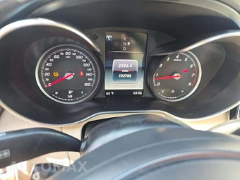 2018 Mercedes-Benz C 300 4MATIC Sedan – miniatura 9
