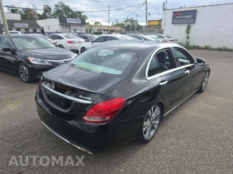 2018 Mercedes-Benz C 300 4MATIC Sedan – miniatura 3