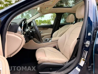 2018 Mercedes-Benz C 300 4MATIC Sedan - miniatura 10