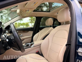2018 Mercedes-Benz C 300 4MATIC Sedan - miniatura 11