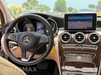 2018 Mercedes-Benz C 300 4MATIC Sedan - miniatura 16