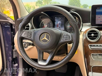 2018 Mercedes-Benz C 300 4MATIC Sedan - miniatura 18