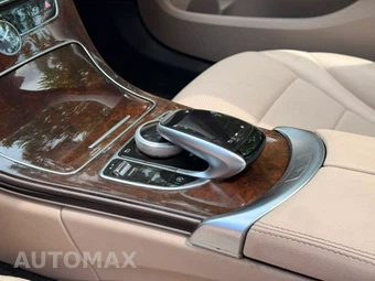 2018 Mercedes-Benz C 300 4MATIC Sedan - miniatura 20