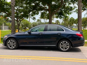 2018 Mercedes-Benz C 300 4MATIC Sedan - miniatura 7