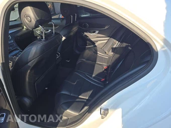 2018 Mercedes-Benz C 300 4MATIC Sedan - miniatura 13