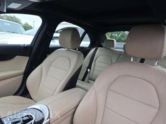 2018 Mercedes-Benz C 300 4MATIC Sedan - miniatura 11