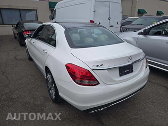 2018 Mercedes-Benz C 300 4MATIC Sedan - miniatura 2