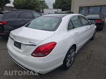 2018 Mercedes-Benz C 300 4MATIC Sedan - miniatura 3
