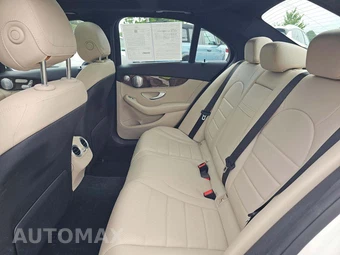 2018 Mercedes-Benz C 300 4MATIC Sedan - miniatura 10