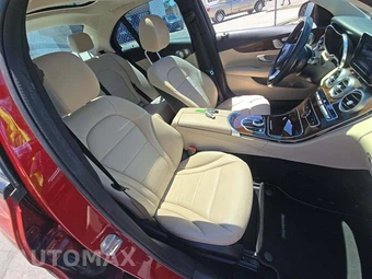 2018 Mercedes-Benz C 300 4MATIC Sedan – miniatura 18