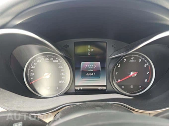 2018 Mercedes-Benz C 300 Coupe – miniatura 9