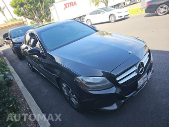 2018 Mercedes-Benz C 300 Sedan - miniatura 3
