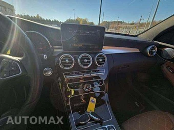 2018 Mercedes-Benz C 300 Sedan – miniatura 11
