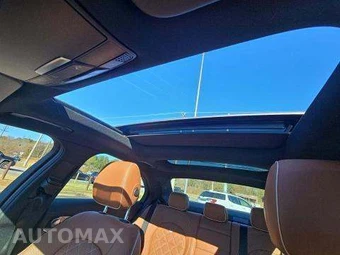 2018 Mercedes-Benz C 300 Sedan – miniatura 12