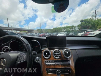 2018 Mercedes-Benz C 300 Sedan – miniatura 10