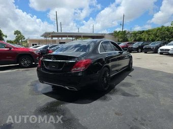 2018 Mercedes-Benz C 300 Sedan – miniatura 3