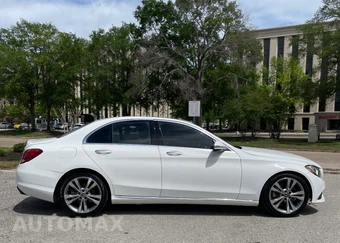 2018 Mercedes-Benz C 300 Sedan - miniatura 5