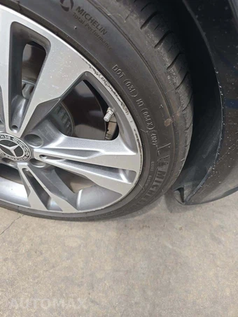 2018 Mercedes-Benz C 300 Sedan – miniatura 28