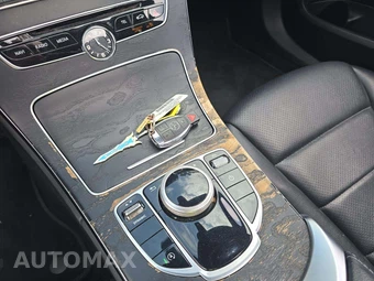2018 Mercedes-Benz C 300 Sedan – miniatura 8