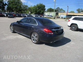 2018 Mercedes-Benz C 300 Sedan - miniatura 2