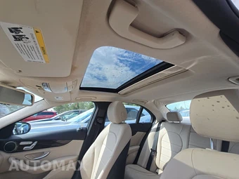 2018 Mercedes-Benz C 300 Sedan – miniatura 17