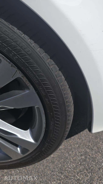2018 Mercedes-Benz C 300 Sedan – miniatura 20