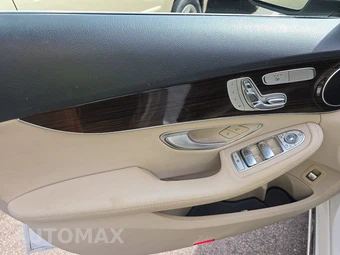 2018 Mercedes-Benz C 300 Sedan – miniatura 9