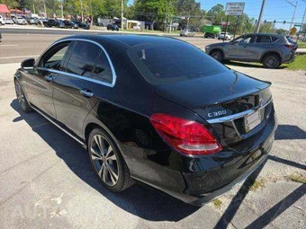 2018 Mercedes-Benz C 300 Sedan – miniatura 2
