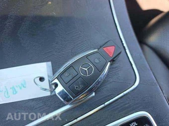 2018 Mercedes-Benz C 300 Sedan – miniatura 8