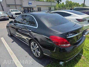 2018 Mercedes-Benz C 300 Sedan – miniatura 2