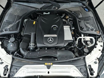 2018 Mercedes-Benz C 300 Sedan - miniatura 15