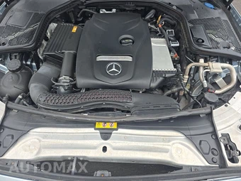 2018 Mercedes-Benz C 300 Sedan - miniatura 15