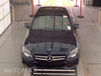 2018 Mercedes-Benz C 300 Sedan - miniatura 2