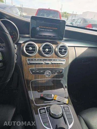 2018 Mercedes-Benz C 300 Sedan – miniatura 11