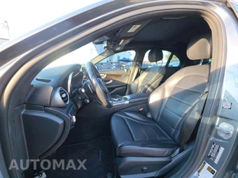 2018 Mercedes-Benz C 300 Sedan – miniatura 3