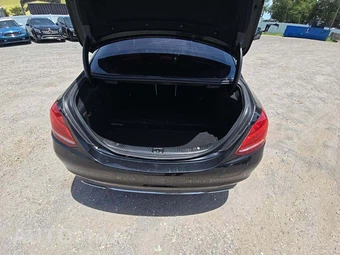 2018 Mercedes-Benz C 350e Sedan - miniatura 11