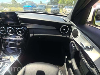 2018 Mercedes-Benz C 350e Sedan - miniatura 19