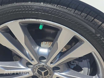 2018 Mercedes-Benz C 350e Sedan - miniatura 25
