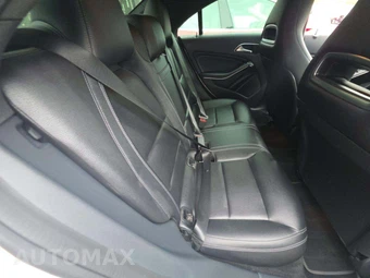 2018 Mercedes-Benz CLA 250 4MATIC - miniatura 16