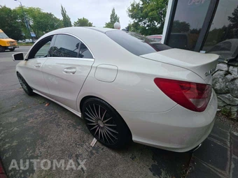 2018 Mercedes-Benz CLA 250 4MATIC - miniatura 2