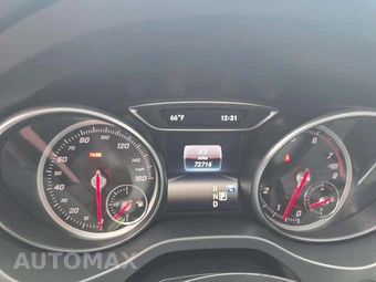 2018 Mercedes-Benz CLA 250 4MATIC - miniatura 9