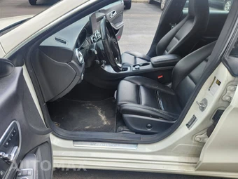 2018 Mercedes-Benz CLA 250 4MATIC - miniatura 13