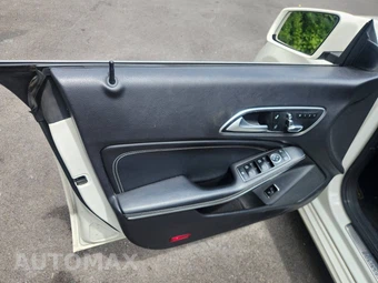 2018 Mercedes-Benz CLA 250 4MATIC - miniatura 14