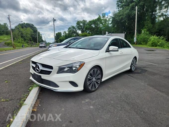 2018 Mercedes-Benz CLA 250 4MATIC - miniatura 3